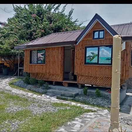 Sea Breeze Beachfront Home And Cottages Сан-Хуан Екстер'єр фото